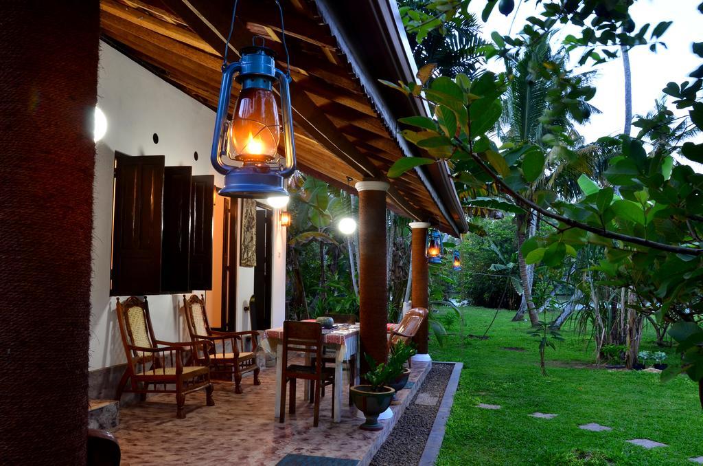Отель Aknara Rest Велигама Экстерьер фото